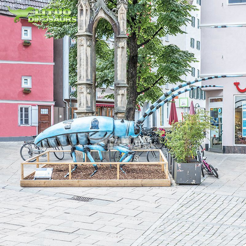Alpenbokas stikla šķiedras kukaiņu statuja